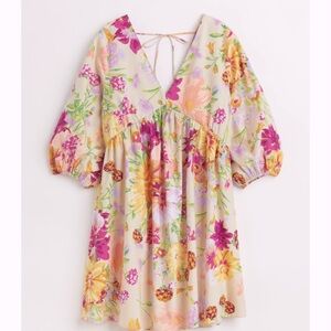 H&M Floral Multicolor Puff Sleeve Dress VNeck Lightweight Relaxed Fit S
